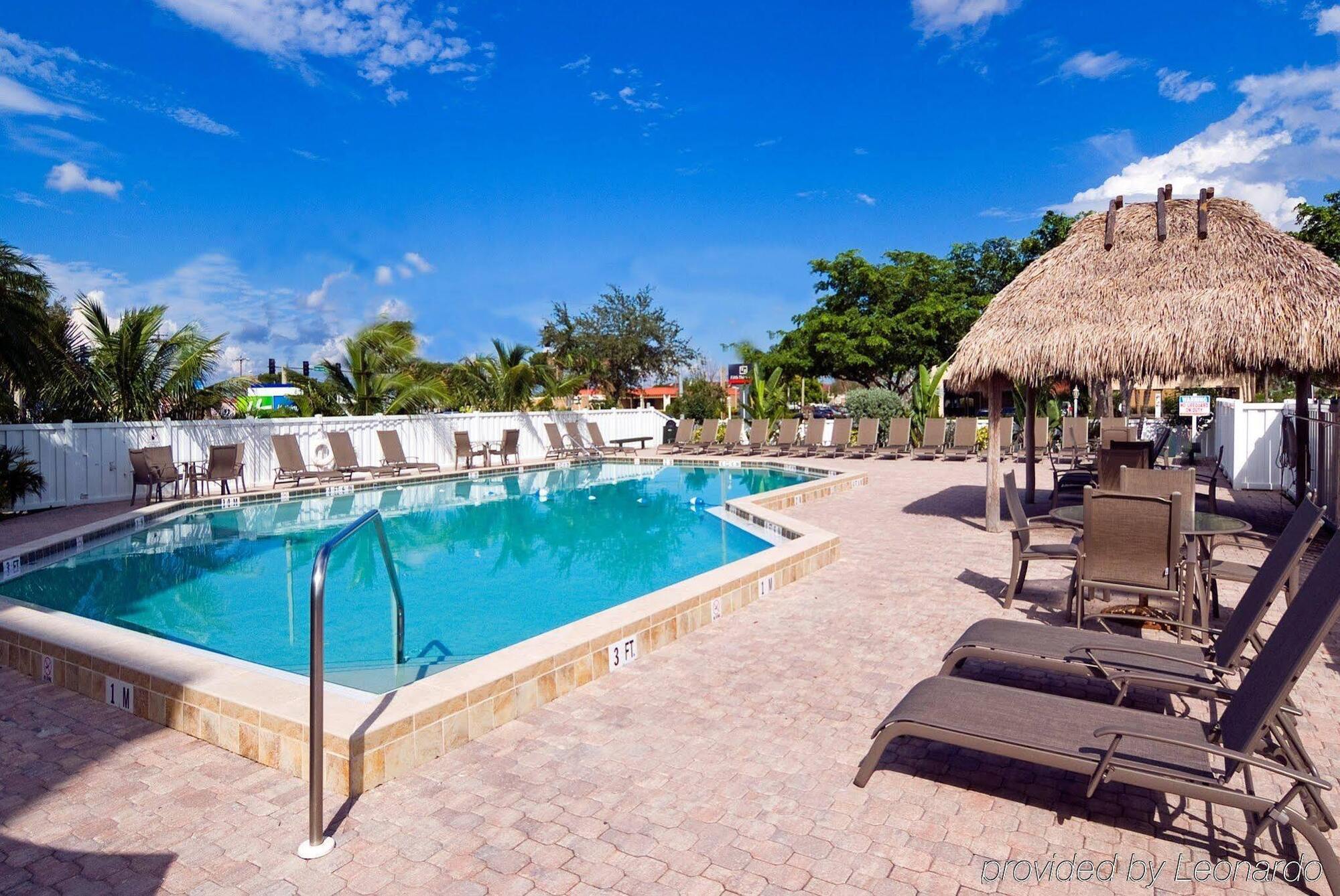 Holiday Inn Express Cape Coral-Fort Myers Area By Ihg Eksteriør bilde